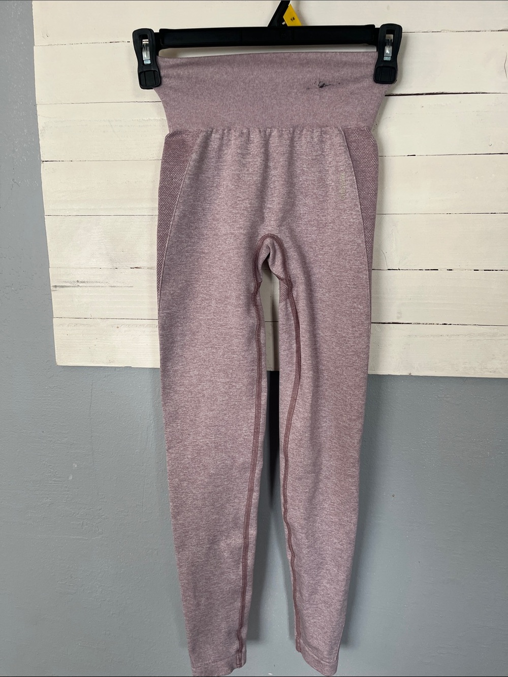 Gym shark Stretch High-Waist Leggings - Mauve Pink